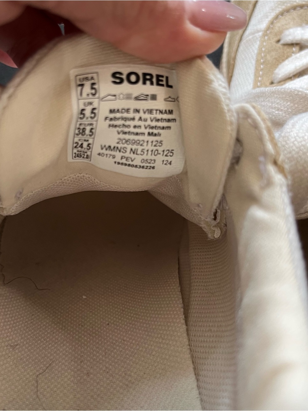 SOREL Out 'N About III
City Waterproof Sneakers SZ 7.5 - Picture 9 of 9